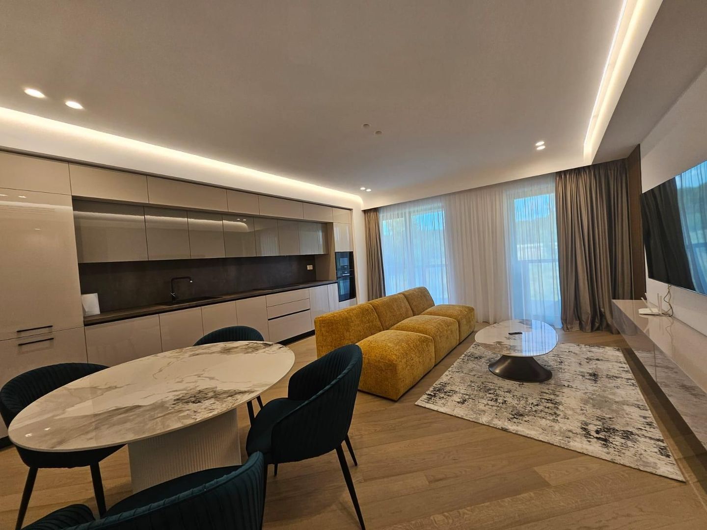 Apartament prima inchiriere 3 camere | Parcare - Poză 1