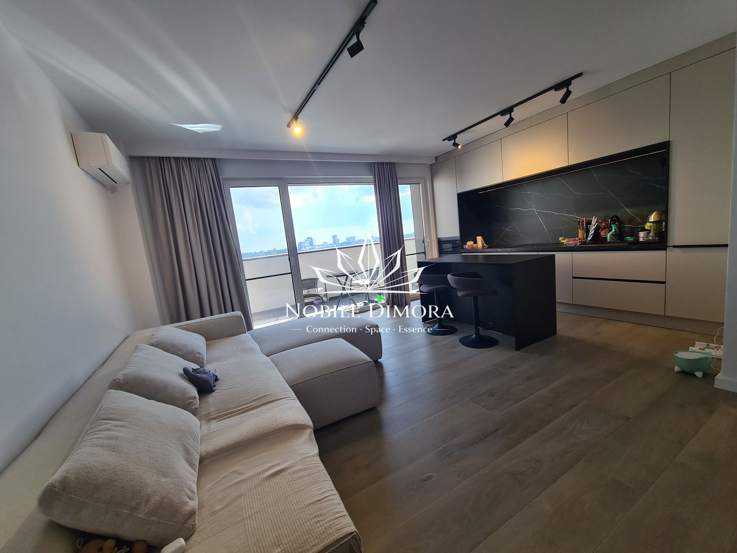 Iris Armoniei - Apartament cu 2 camere la ultimul nivel cu parcare privata - Poză 2