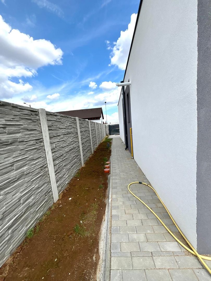 Duplex modern cu pozitie excelenta-Sacalaz - Poză 9