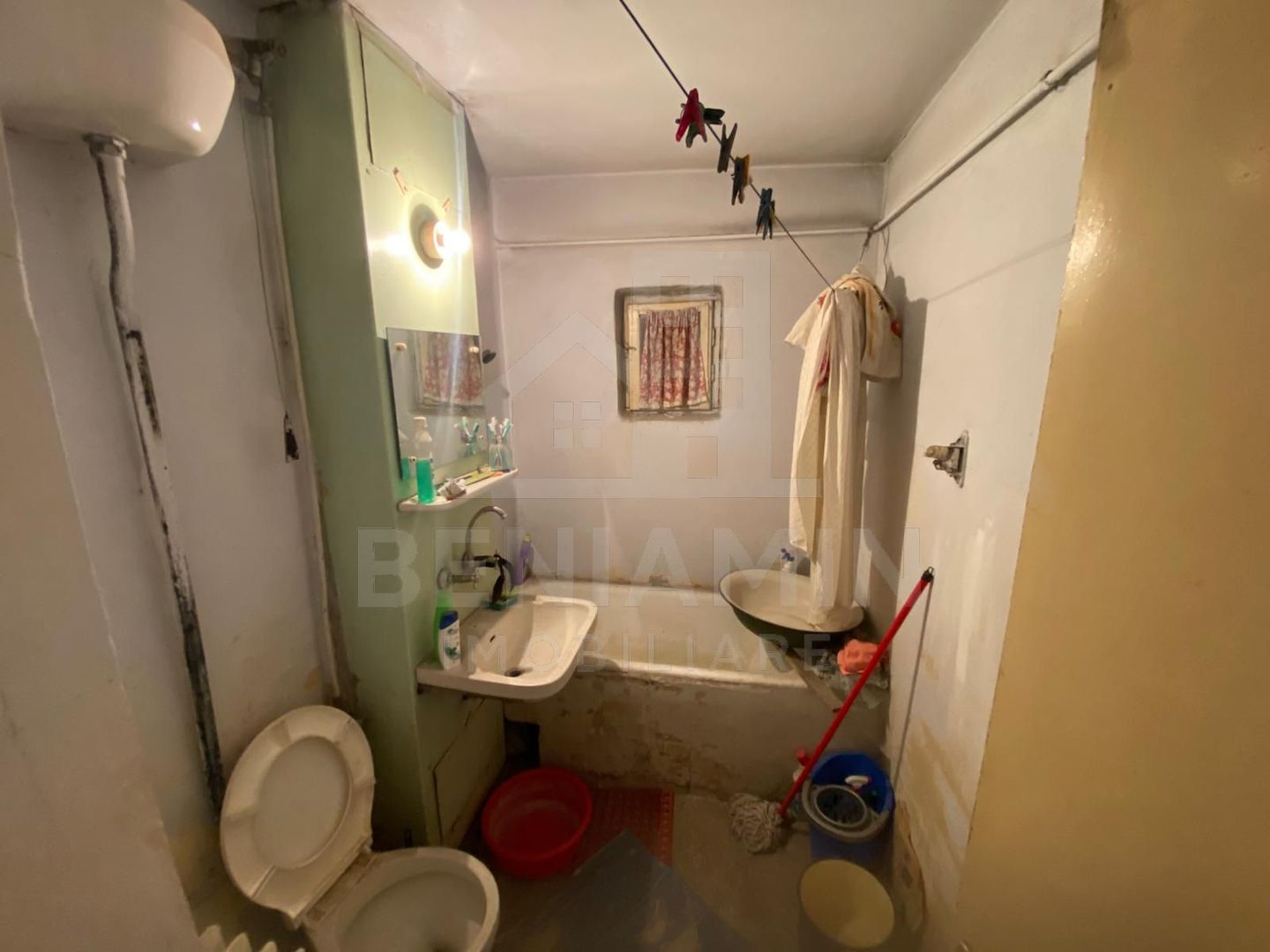 Apartament 2 camere semidecomandat spatios 56mp Rovine MOL - Poză 5