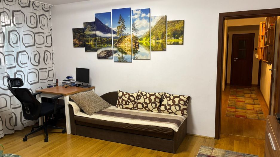 Apartament 4 camere, zona Centrul Civic - Poză 2