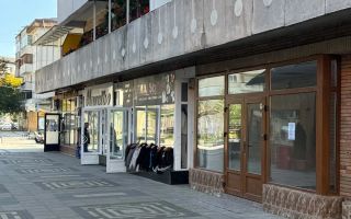 Spațiu comercial de închiriat pe esplanada Pascani - Poză 1
