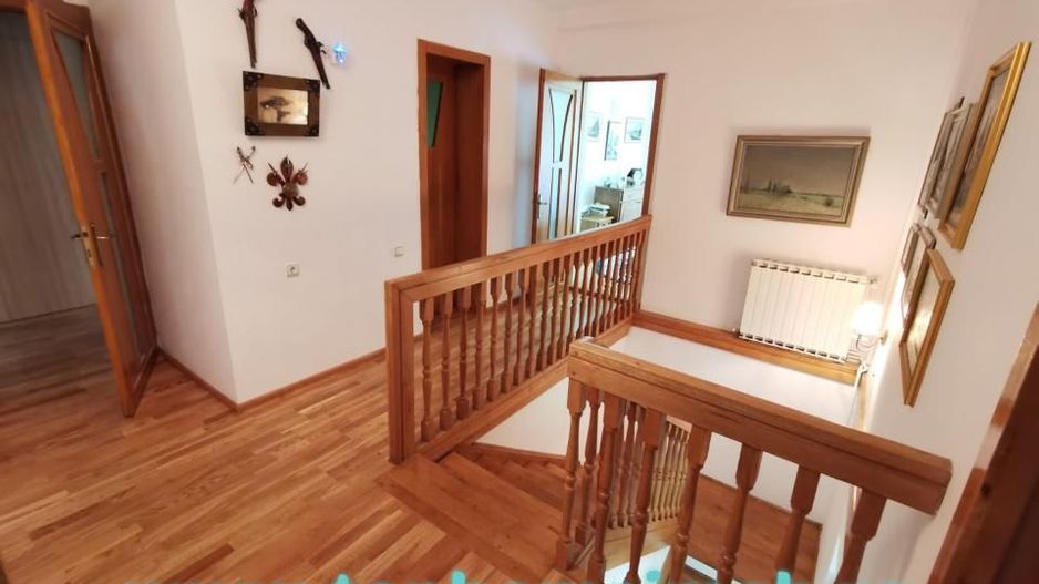 Vila deosebita Sinaia- Cumpatul - Poză 20