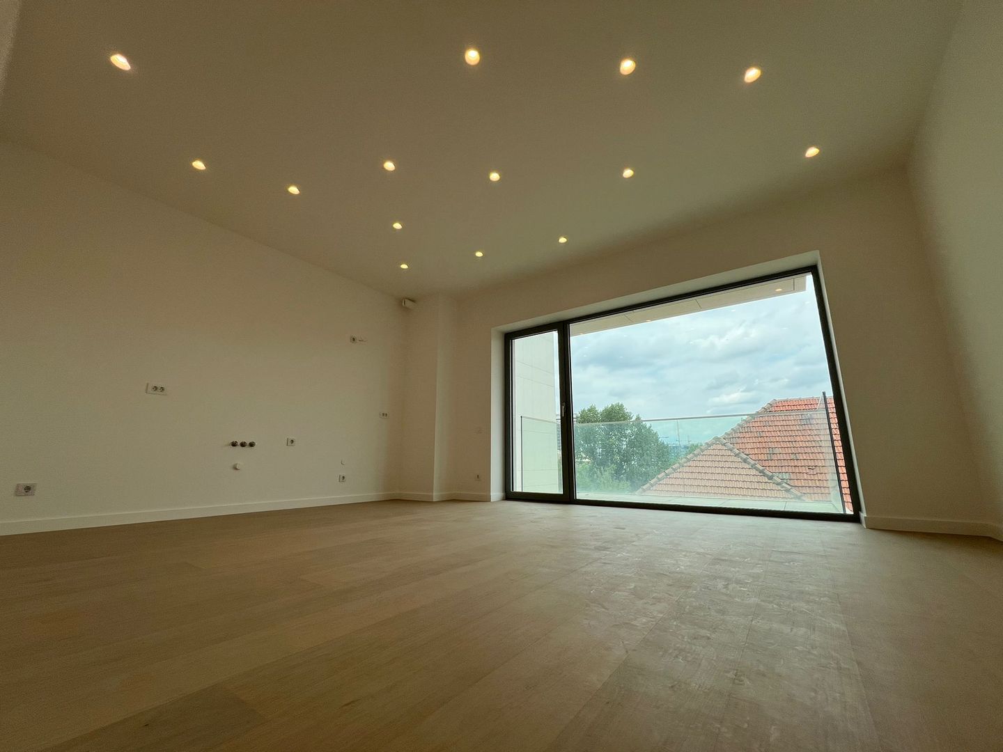 Apartament 2 camere de vanzare Aviatiei Tower Barbu Vacarescu - Poză 2