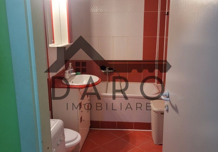 Apartament de inchiriat cu  o cameră etaj 1 pe strada munteniei - Poză 1