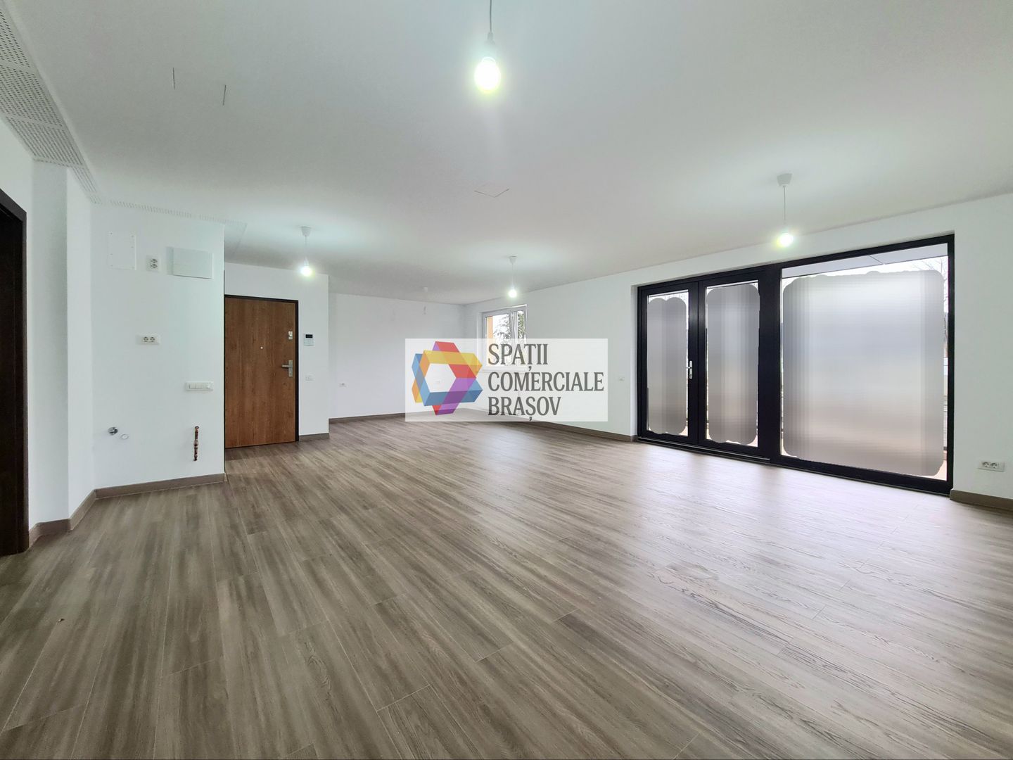 Spatiu comercial de închiriat Brasov - 101 mp # plus-imo.ro - Poză 2