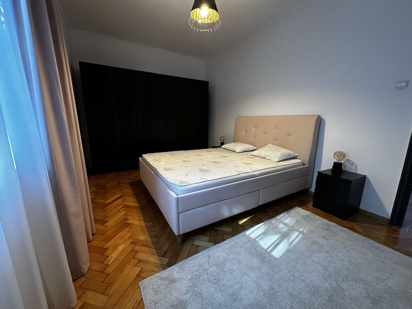 AP. 2 CAMERE- FLOREASCA, BUCATARIE INCHISA, MOBILAT MODERN - Poză 3