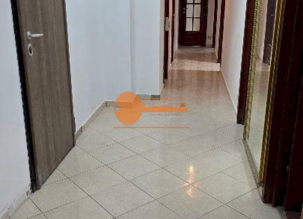 3 camere Decebal- Piata Alba Iulia - Poză 5