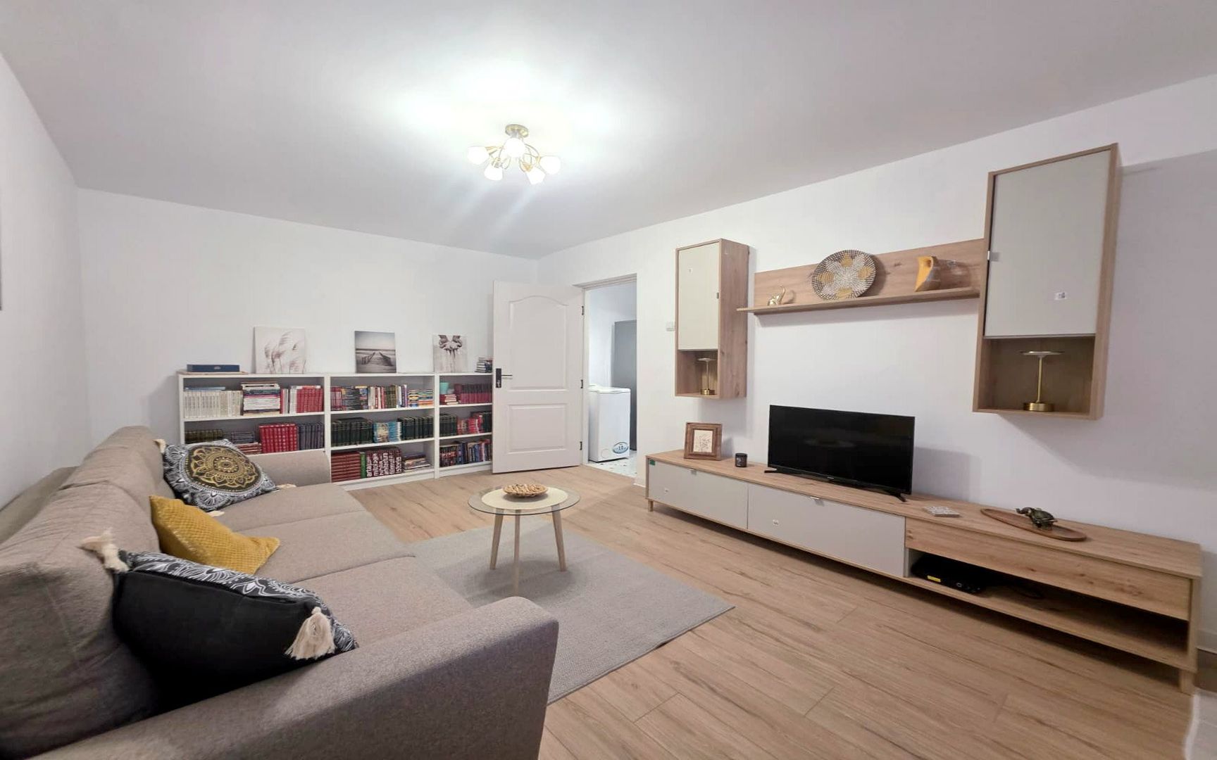 Închiriere rapidă – Apartament 2 camere, complet nou – Parcul Circului - Poză 1