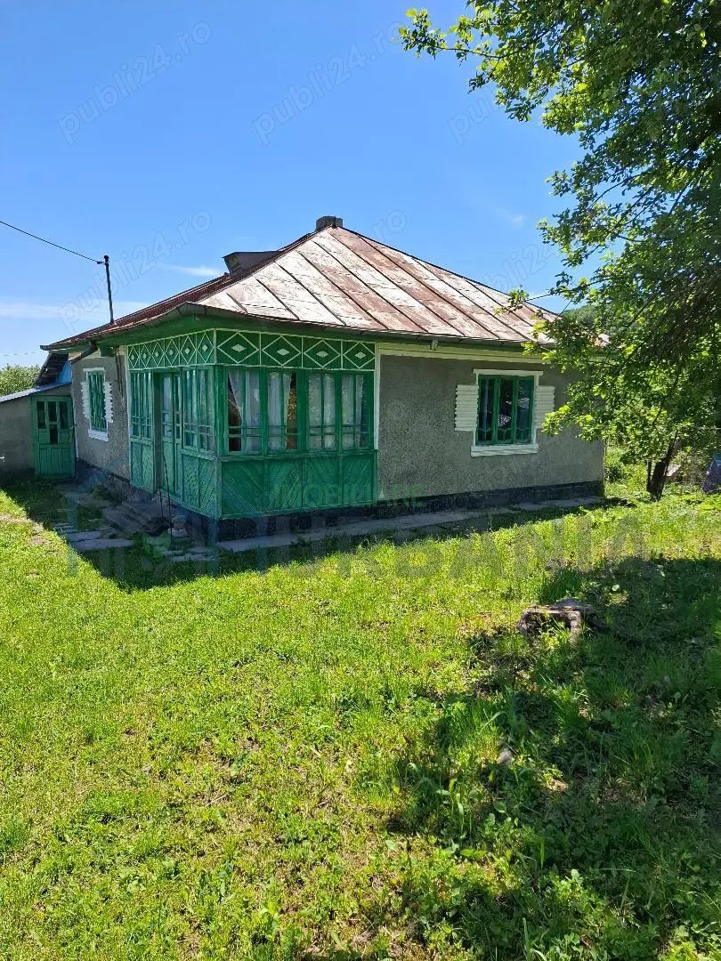 Vand teren intravilan situat in sat Grajduri, 17500 EUR,,,,(87.500 lei) - Poză 1