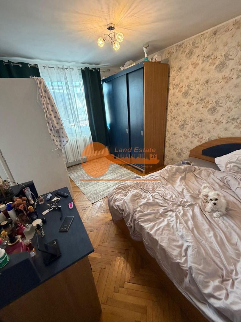 Apartament cu 3 camere in zona Giulesti - Poză 3