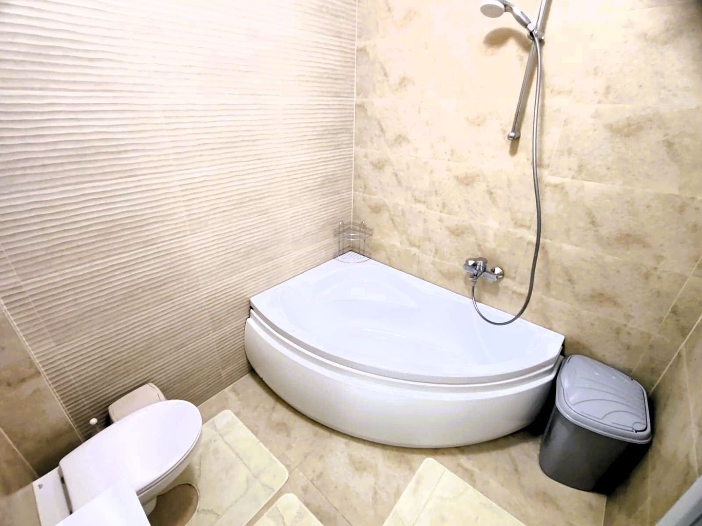 3 camere | 90 mp + curte 45 mp | Mobilat si Utilat Premium | Top - Poză 66