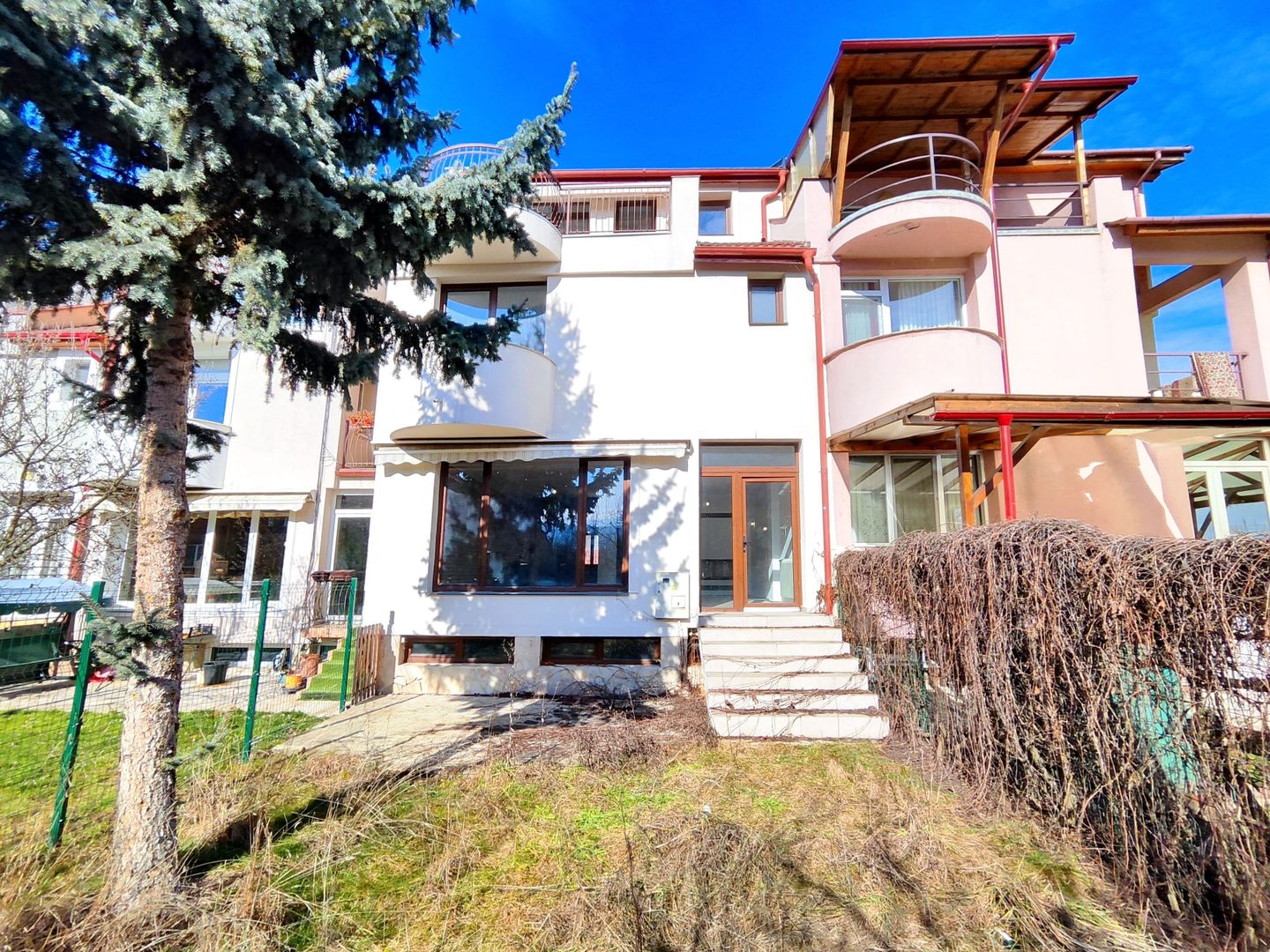 Vilă Modernă cu 5 Camere – Cartier Bună Ziua - Poză 1