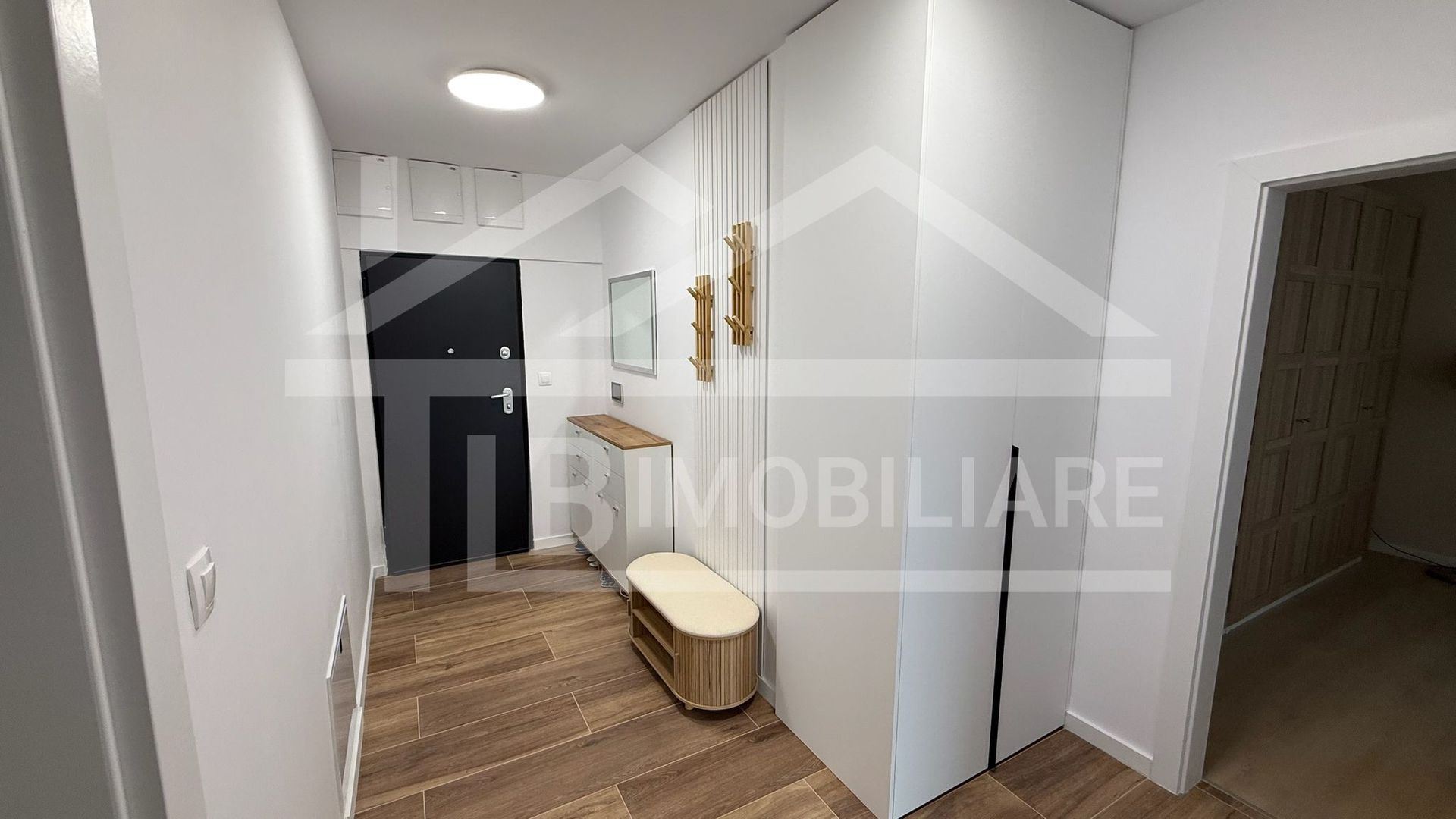 Apartament cu 2 camere, 55mp, parcare, Zona Vivat Residence - Poză 13