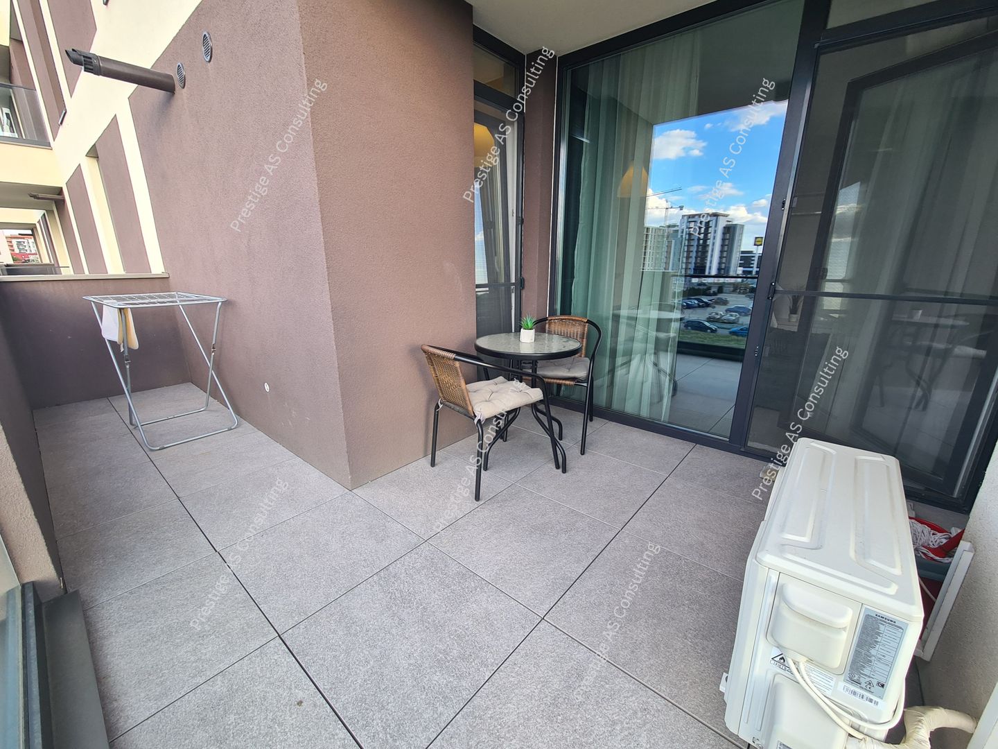 Apartament de lux cu 2 camere, etaj 2 cu parcare subterana - Torontalului - Poză 3