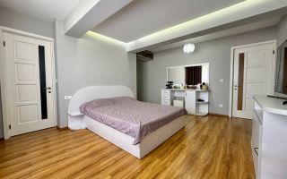 Vânzare apartament cu 3 camere - 130 m.p - în Zona CUG, Iași. - Poză 10