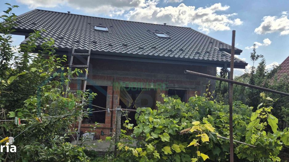 Casă la roșu cu teren 450 mp – Strada Strugurilor, Iași - Poză 5