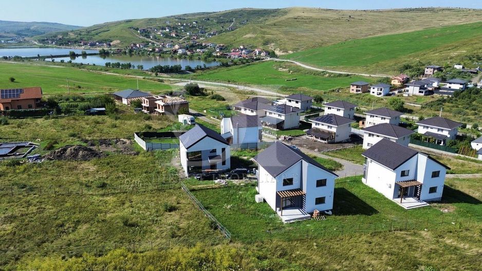 Casă individuală cu vedere la lac – Apahida - Poză 16
