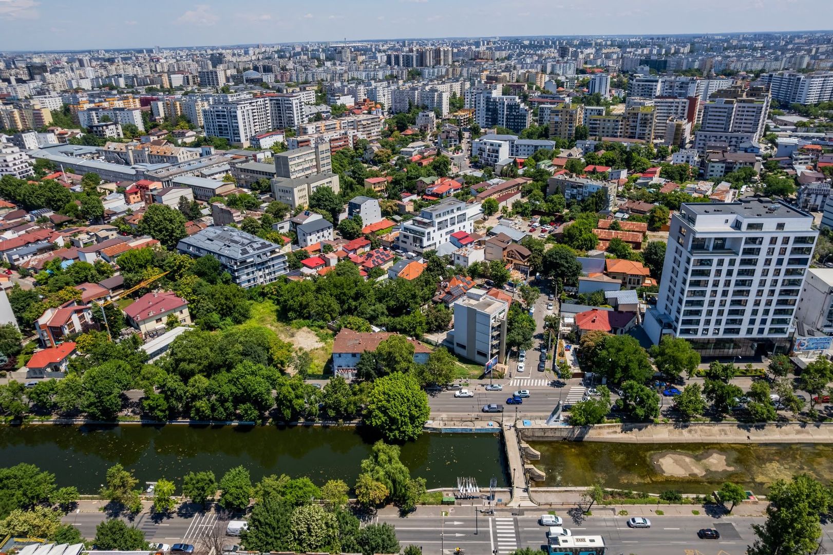 Clădire de birouri premium în zona Timpuri Noi - Poză 3