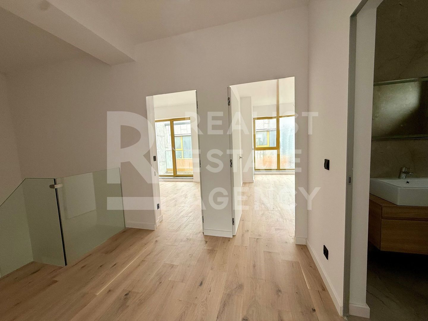 Vilă sustenabilă - panouri fotovoltaice, pompe de căldură, Pipera - Poză 13