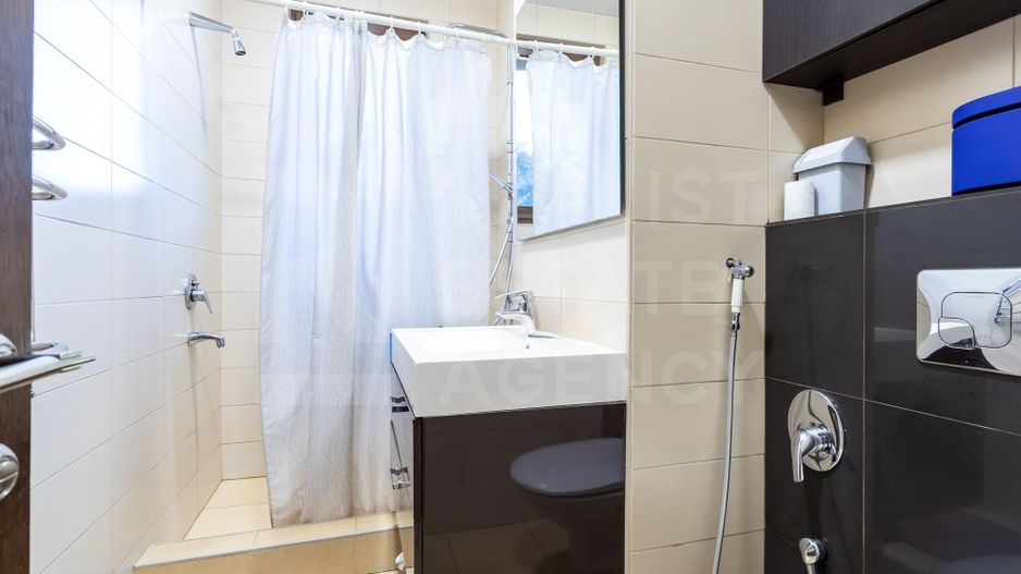 Vanzare spatiu comercial de 256 m2 în centrul capitalei - Poză 20