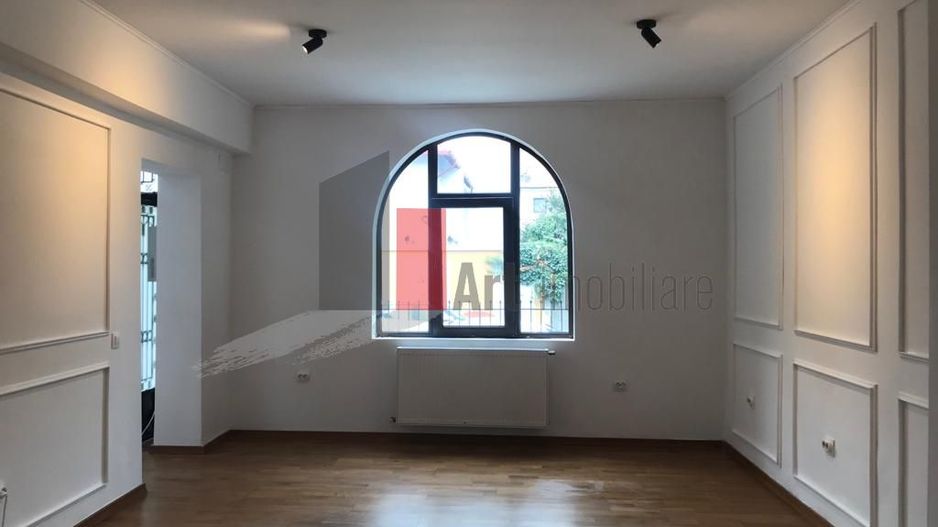 Vila  -  Zona Kiseleff - Poză 9