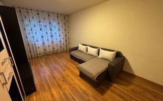 Etaj 1 . Decomandat. Zona Lipovei - Poză 1