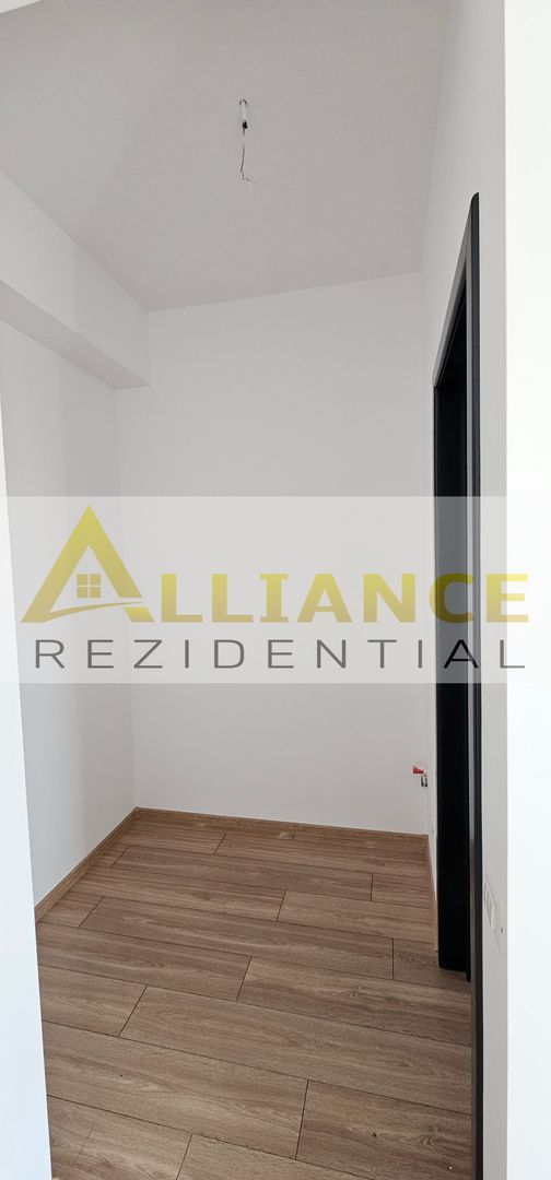Casa 4 Camere | 200 M de Blv. | Curte amenajata - Poză 10
