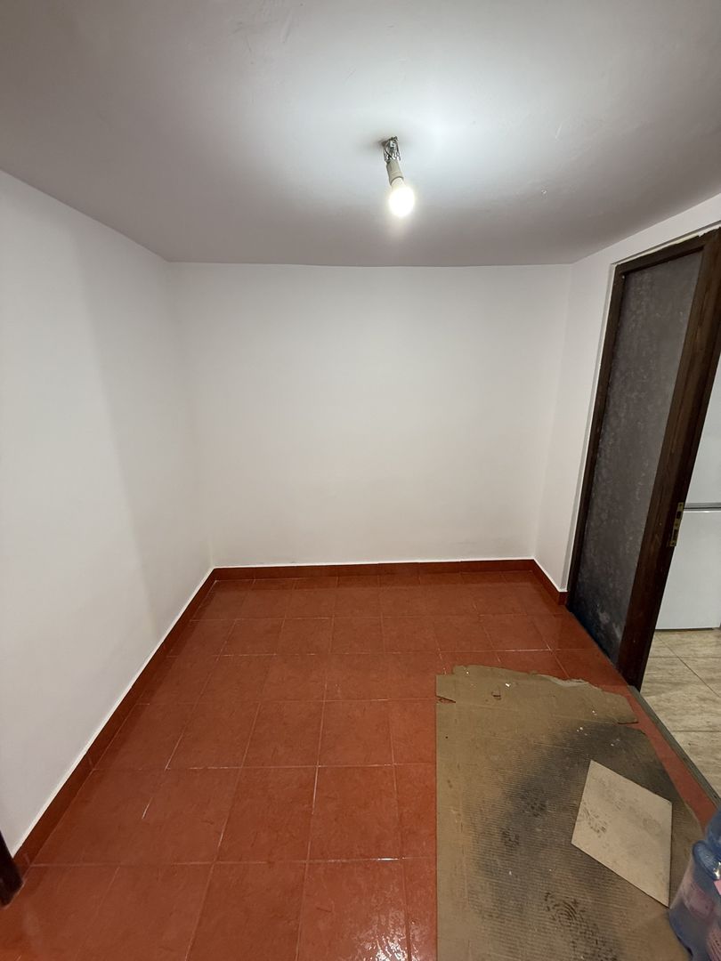 Spațiu de închiriat in vila - 2 camere +birou și curte, Campina - Poză 10