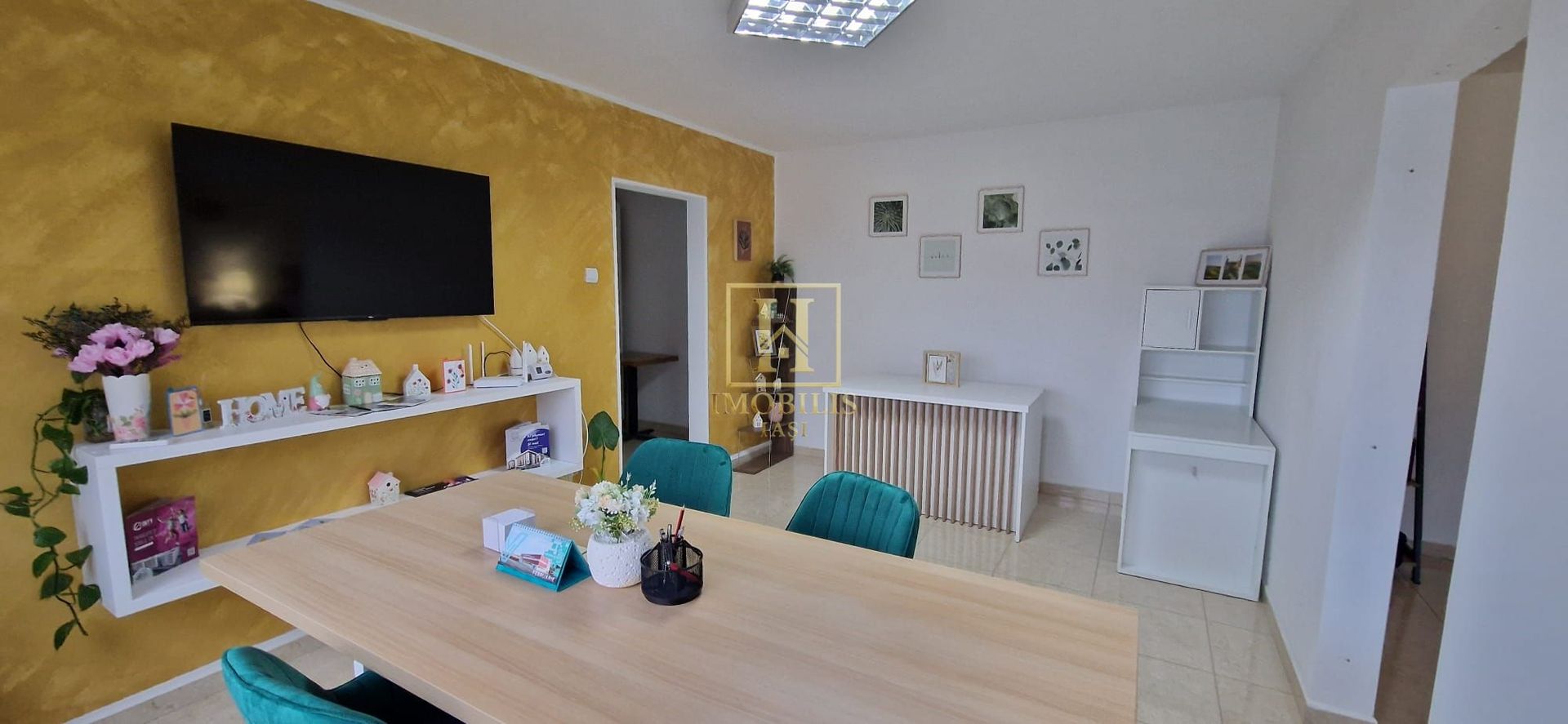 Spatiu/ birou de inchiriat Bld. Primaverii Podu Ros - Poză 2