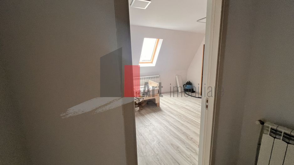 Apart Hotel VILA P+2E+ MANSARDA ,  7 garsoniere,  apartamante cu  2 camere si 3. - Poză 43