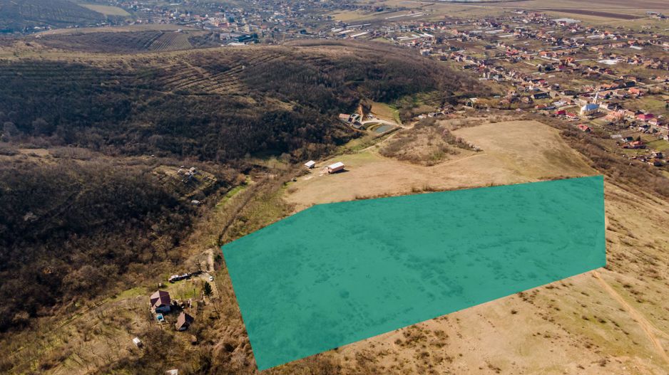 Teren extravilan aproximativ 2 ha Ghioroc - Poză 1