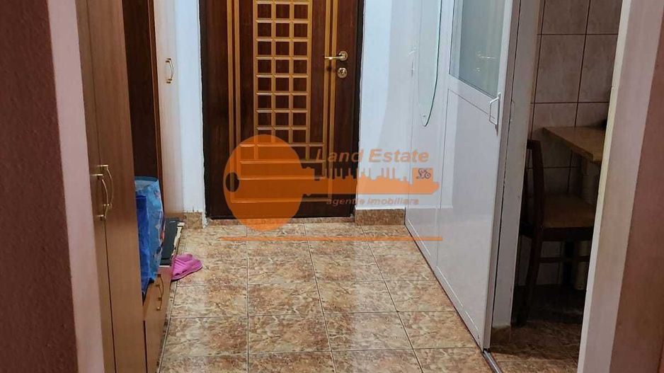 Apartament de 3 camere cu centrala la 600m de metrou Piata Sudului - Poză 5