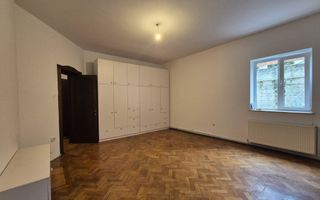 Ultracentral, apartament in casa, pretabil locuit / birouri, pet friendly. - Poză 23