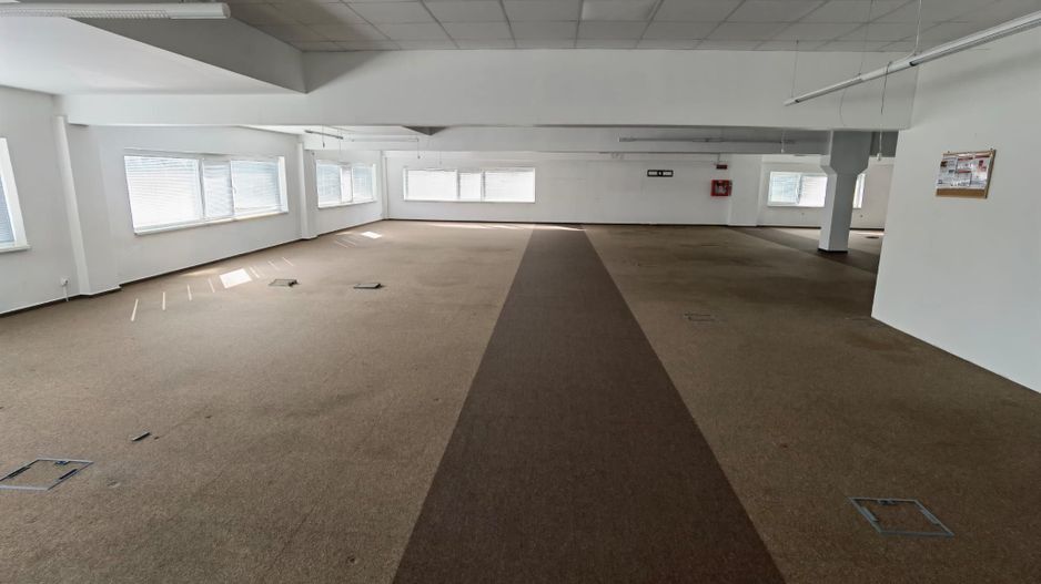 Spatii birouri/servicii - Poză 29