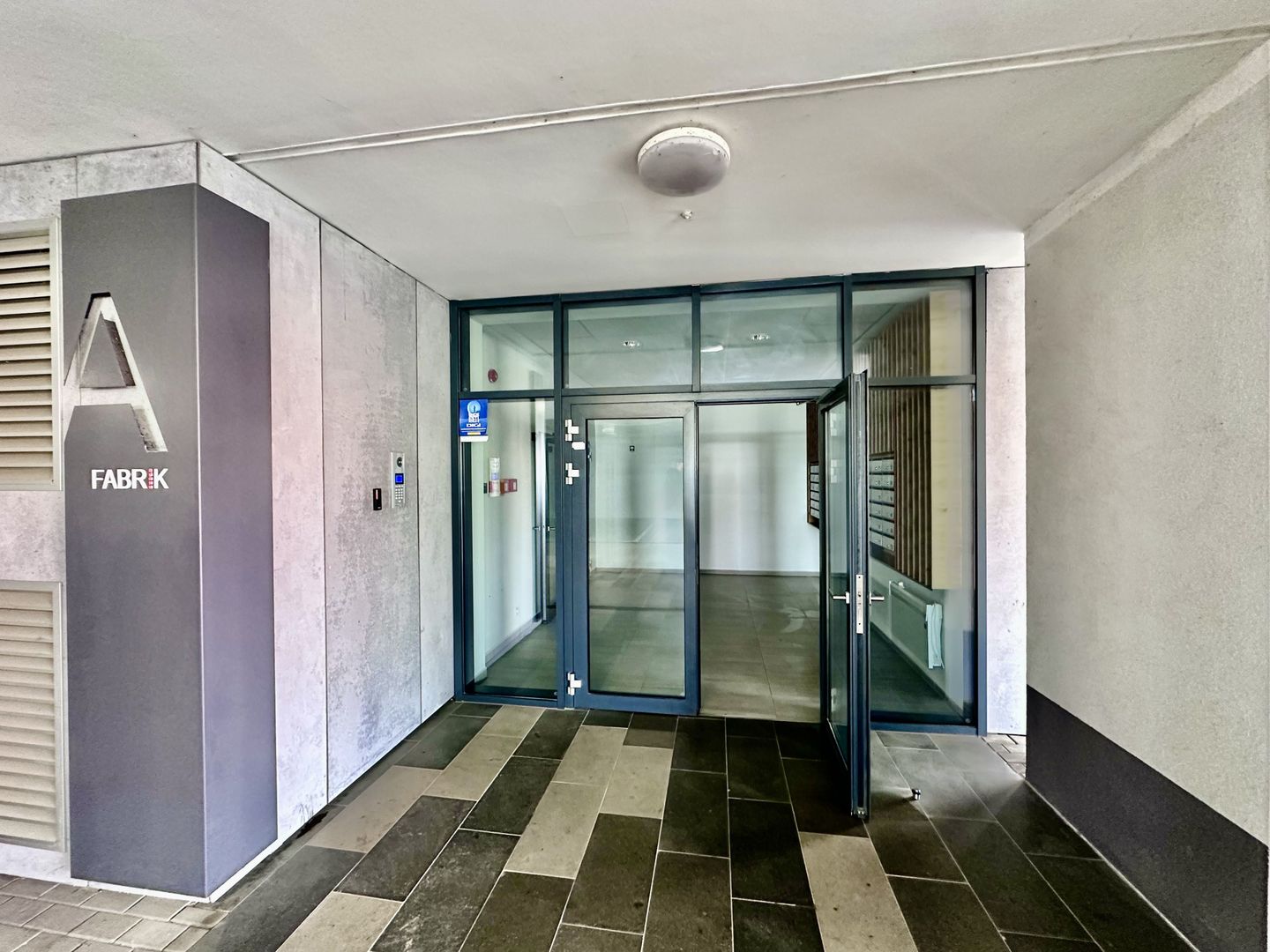 Apartament 2 camere,  prima închiriere, Complexul Studențesc -  Fabrik - Poză 14