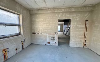 Casă de tip duplex de vânzare | Stadiu semifinisat | Zona Voroneț - Poză 10