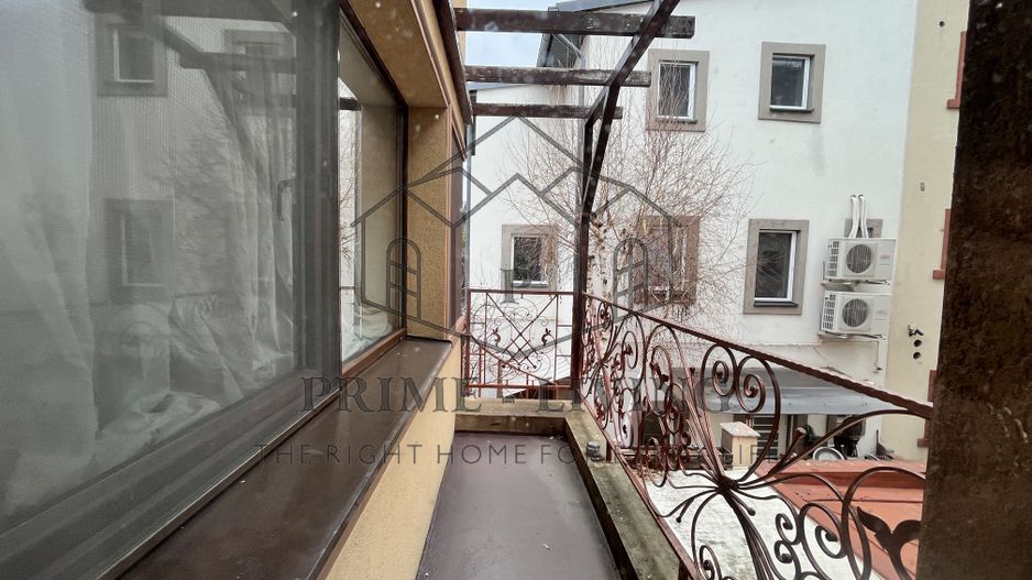 VILA CU 5 CAMERE SI CURTE DE 100 MP LA INCHIRIERE IN ZONA DOROBANTI - Poză 15