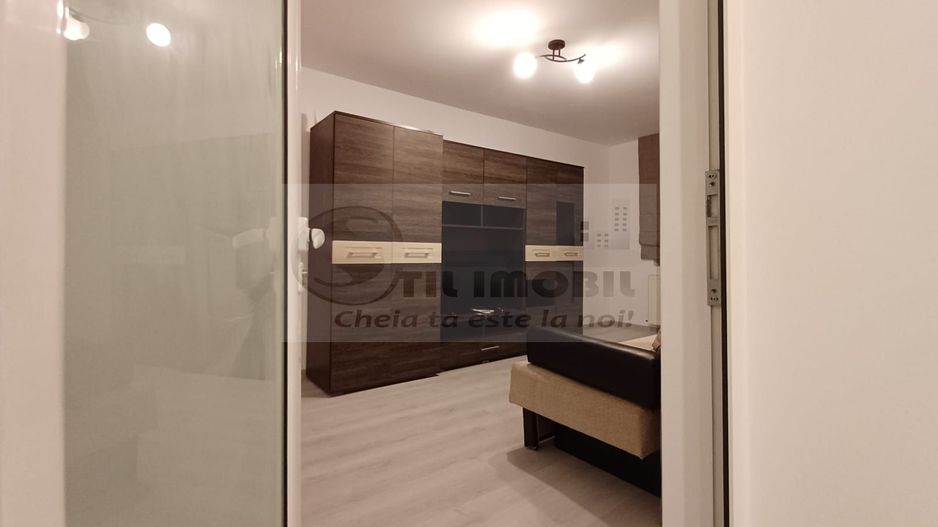 Apartament 3 camere Decomndat RENOVAT–  vis-a-vis de Palas Mall - Poză 5