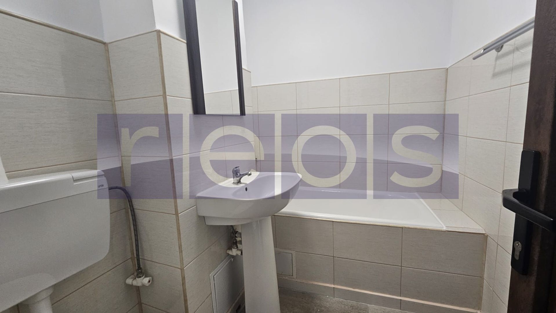 DE VANZARE GARSONIERA LUJERULUI 33 MP  IDEALA INVESTITIE METROU - Poză 4