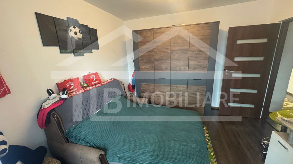 Apartament cu 3 camere, 70 mp, decomandat, garaj, Zona Fortuna - Poză 5