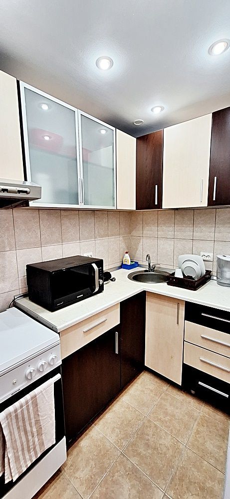 Zona Astra, str. Traian garsoniera mobilata, etaj 3, pret 63000 euro - Poză 9