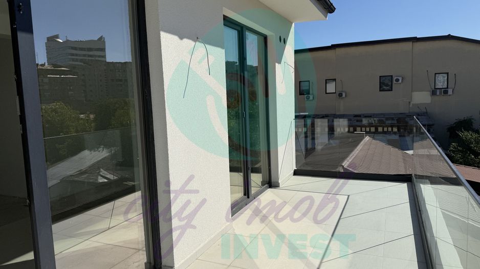 Apartament cu LIFT IN INTERIOR si doua terase de 21 mp in total - Poză 21