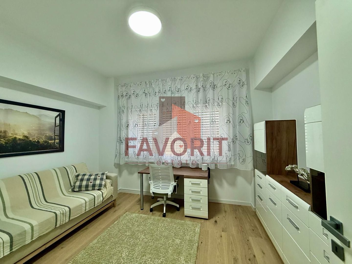 Disponibil imediat. Piata Marasti. Cu centrala termica proprie - Poză 7
