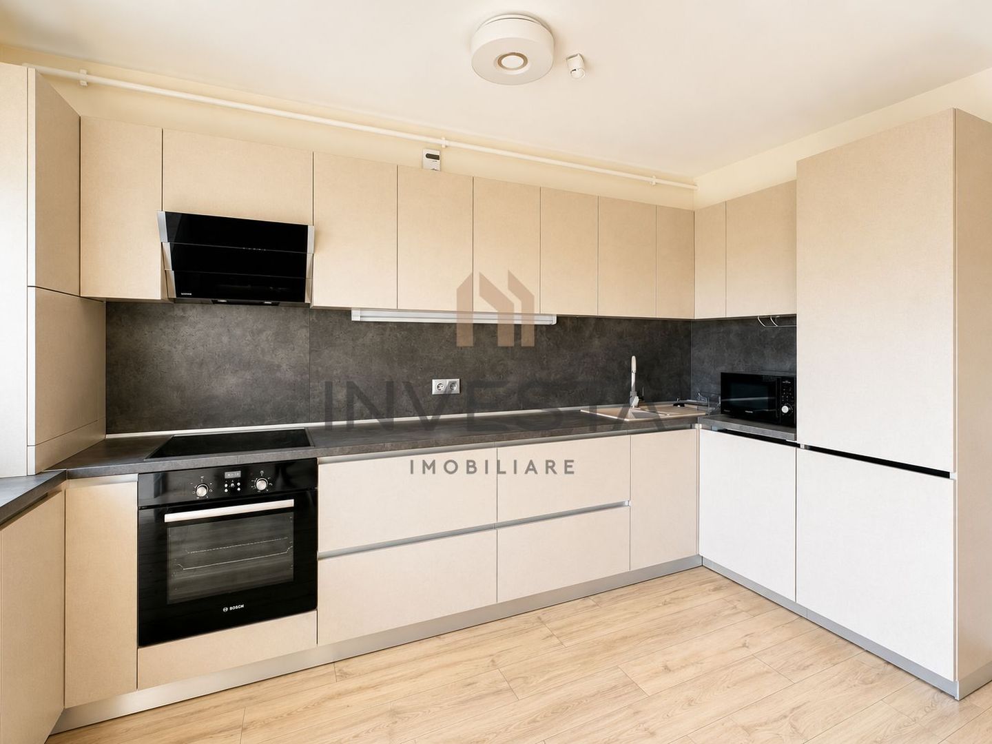 Apartament cu 2 camere si parcare de inchiriat in zona Buna Ziua - Poză 4
