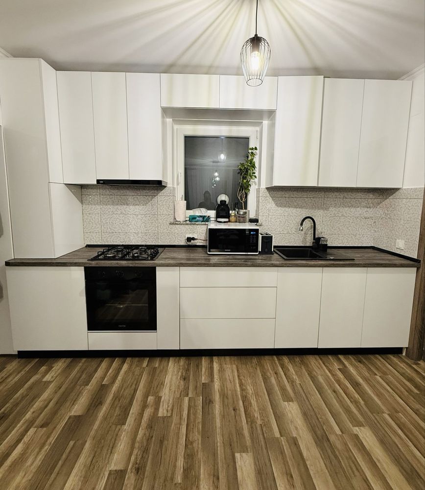 Apartament 2 camere, str.Rozelor-Zona Bariera Valcii, prima inchiriere - Poză 3