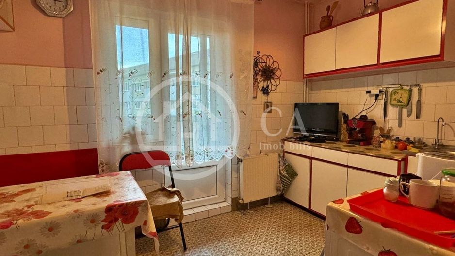Apartament cu  3 camere de vânzare în zona  Iosia,  Oradea - Poză 12