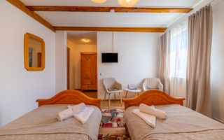 Casa + Pensiune deosebita - Orlat, Sibiu - Poză 29