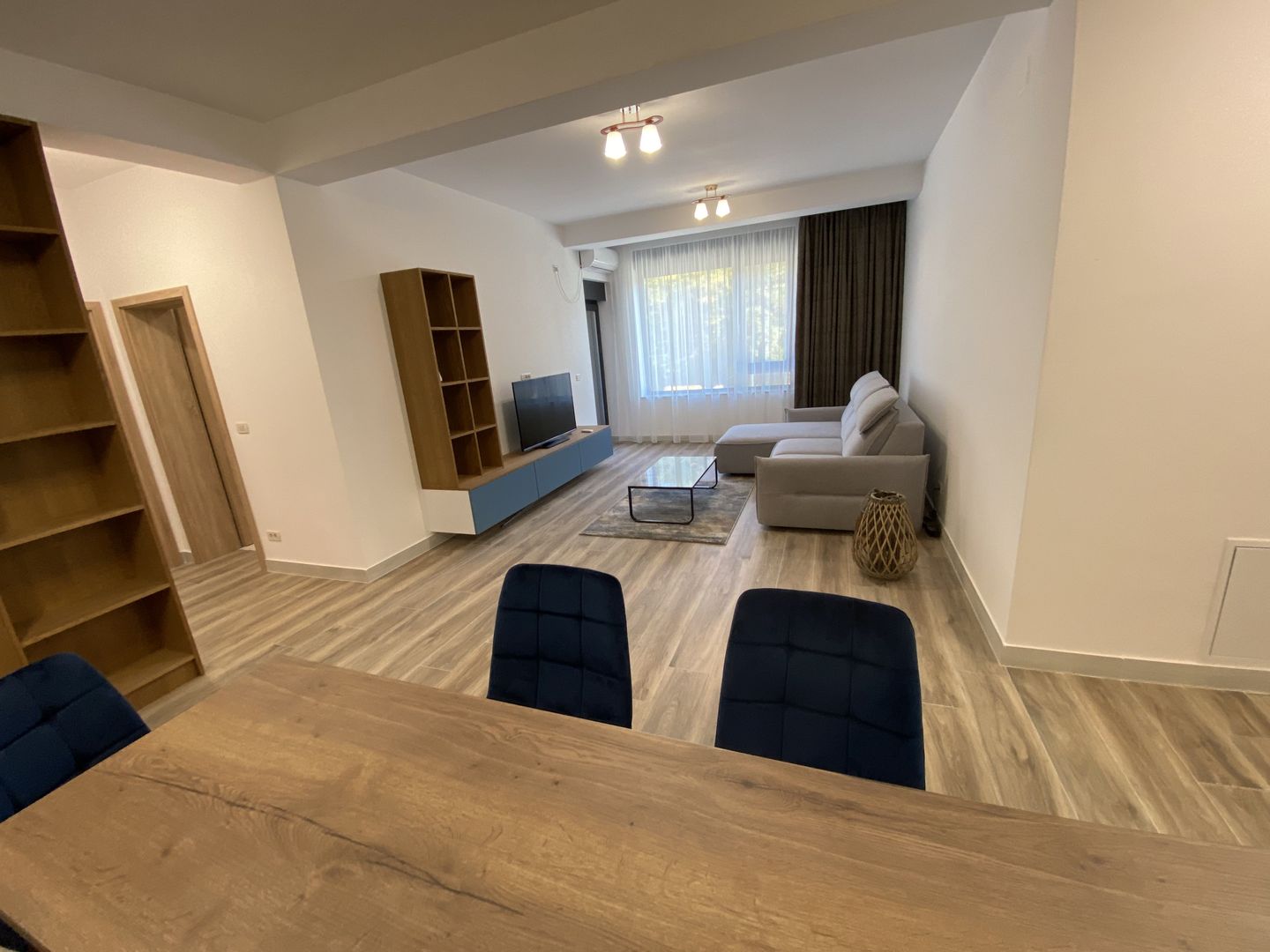 Apartament Dumbravita aproape de Padure - Poză 11