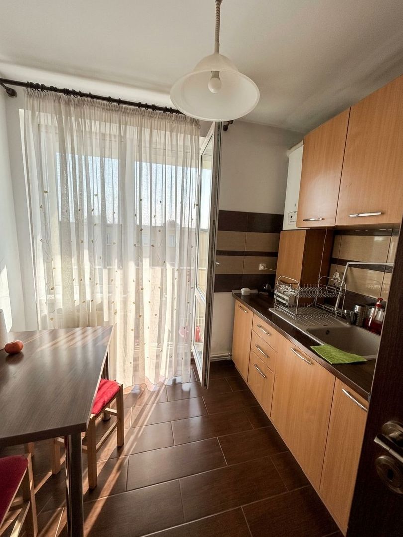 Apartament 3 camere | 61 mp + balcon 8 mp | Tractorul | Comision 0% - Poză 2